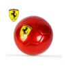 foto del pallone rosso lucido con la stampa dello scudetto ferrari