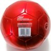 foto del retro del pallone rosso lucido, con l'indicazione "officlial size & weight" e "official licensed product"